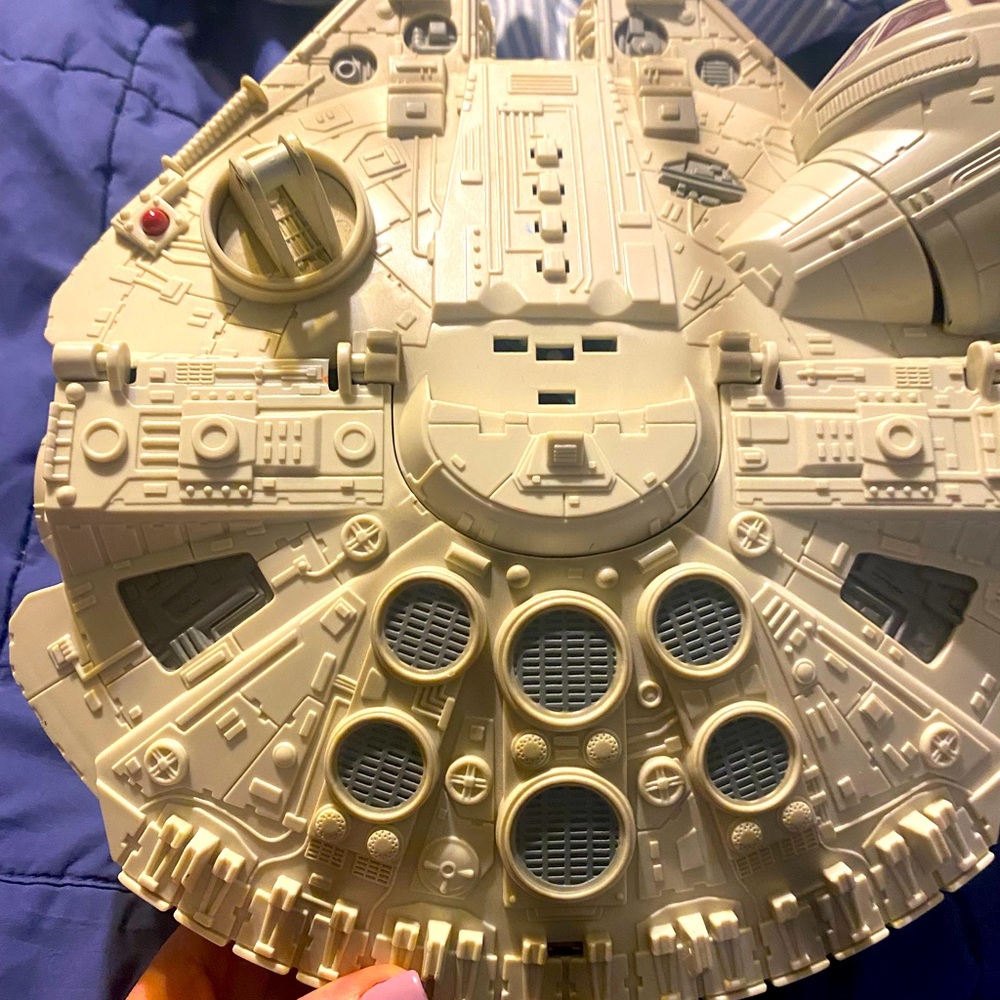 Millennium Falcon toy